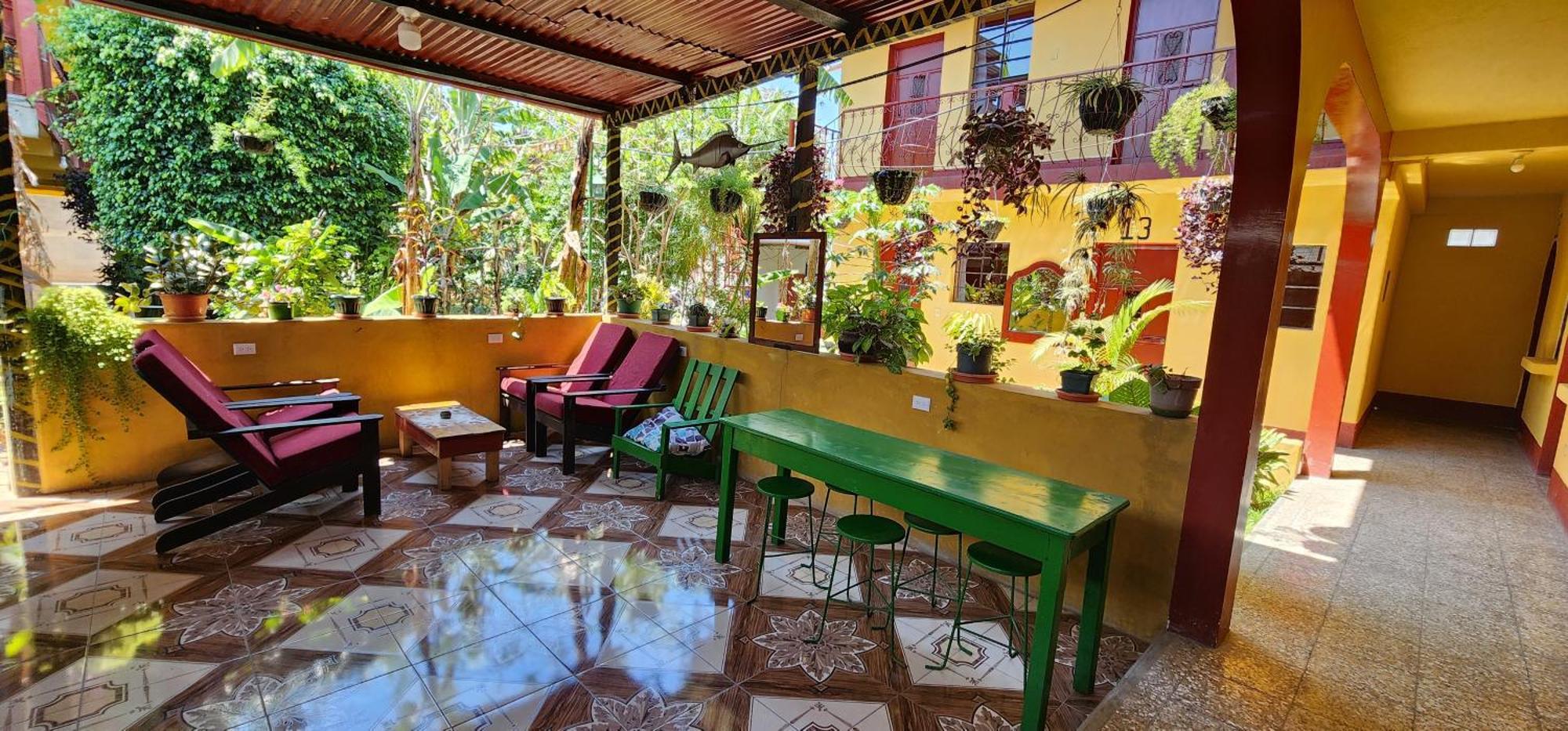 Hospedaje Santo Domingo Panajachel Buitenkant foto