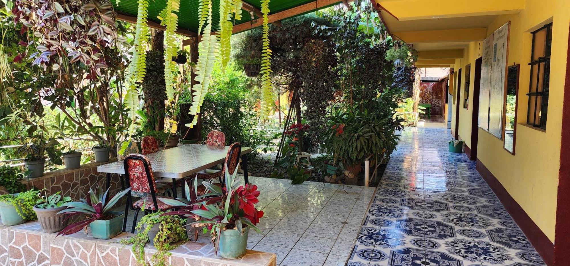 Hospedaje Santo Domingo Panajachel Buitenkant foto