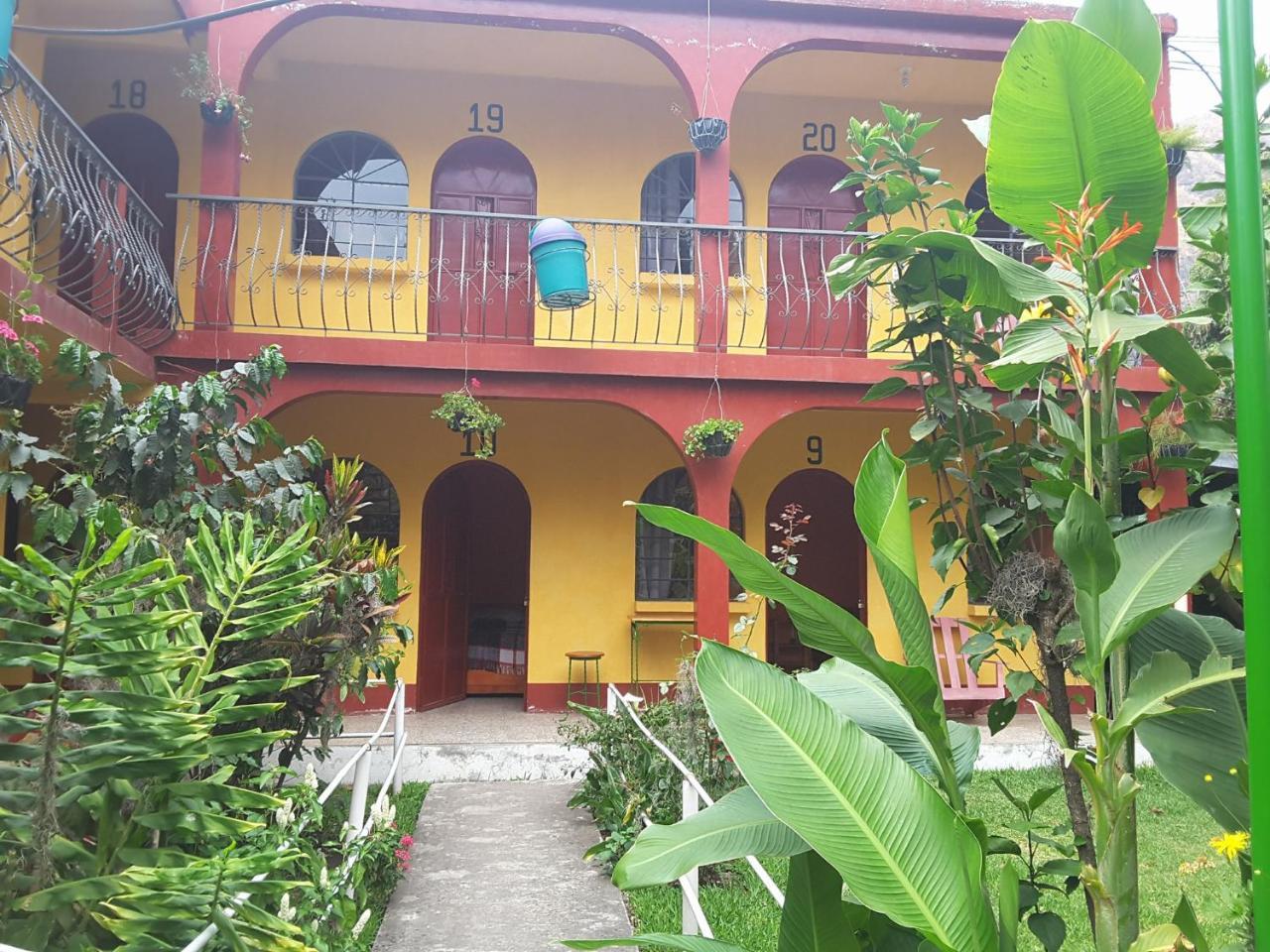 Hospedaje Santo Domingo Panajachel Buitenkant foto